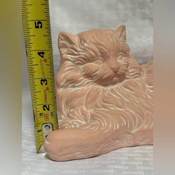 Decorative Ceramic Persian Cat Figurine - Elegant Shelf Accent - Picture 7 of 7
